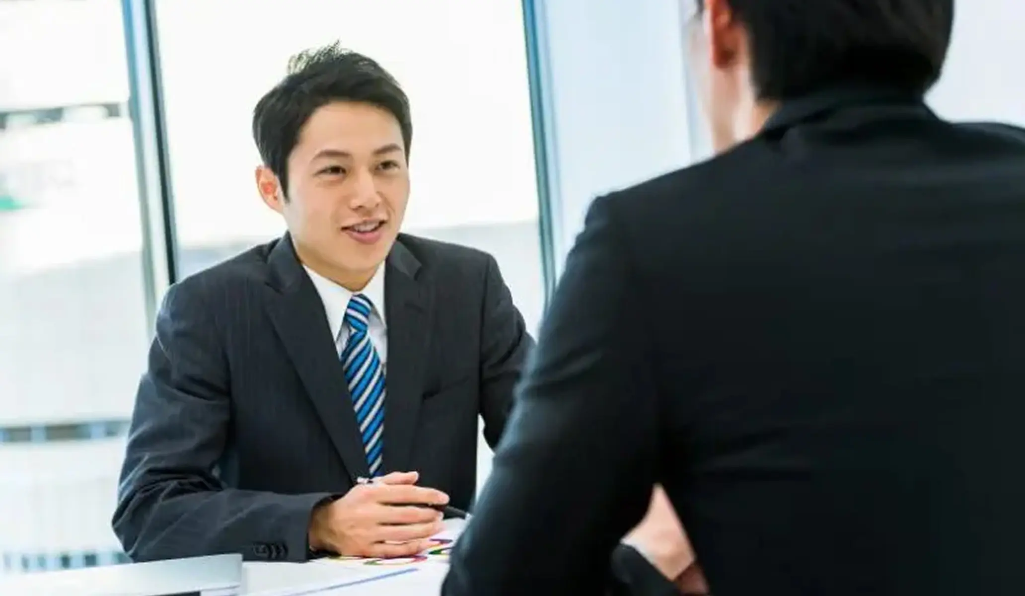 傾聴力の鍛え方！コミュニケーション上手になるために意識したいコツ