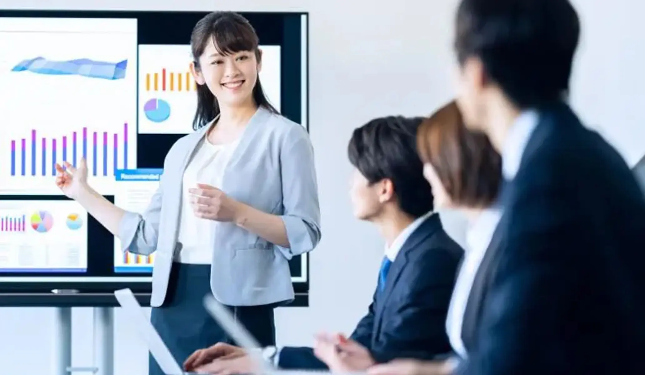 新入社員研修の講師探し！見極めるべきポイント【内部・委託共通】