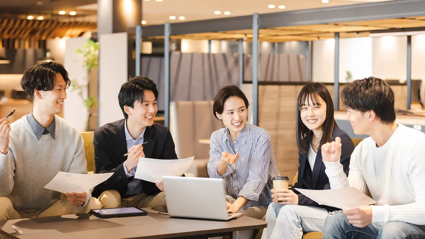 「動くサービスで学ぶ」実務直結型の研修設計