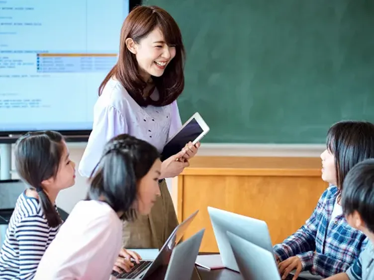 学校担任