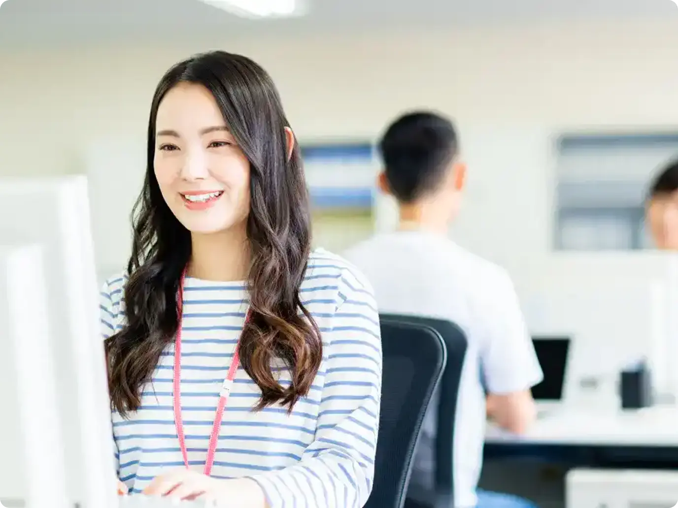 東京ITスクールのChatGPT研修なら、基本的な使い方はもちろん、すぐに役立つ業務効率化ノウハウも身につけられます